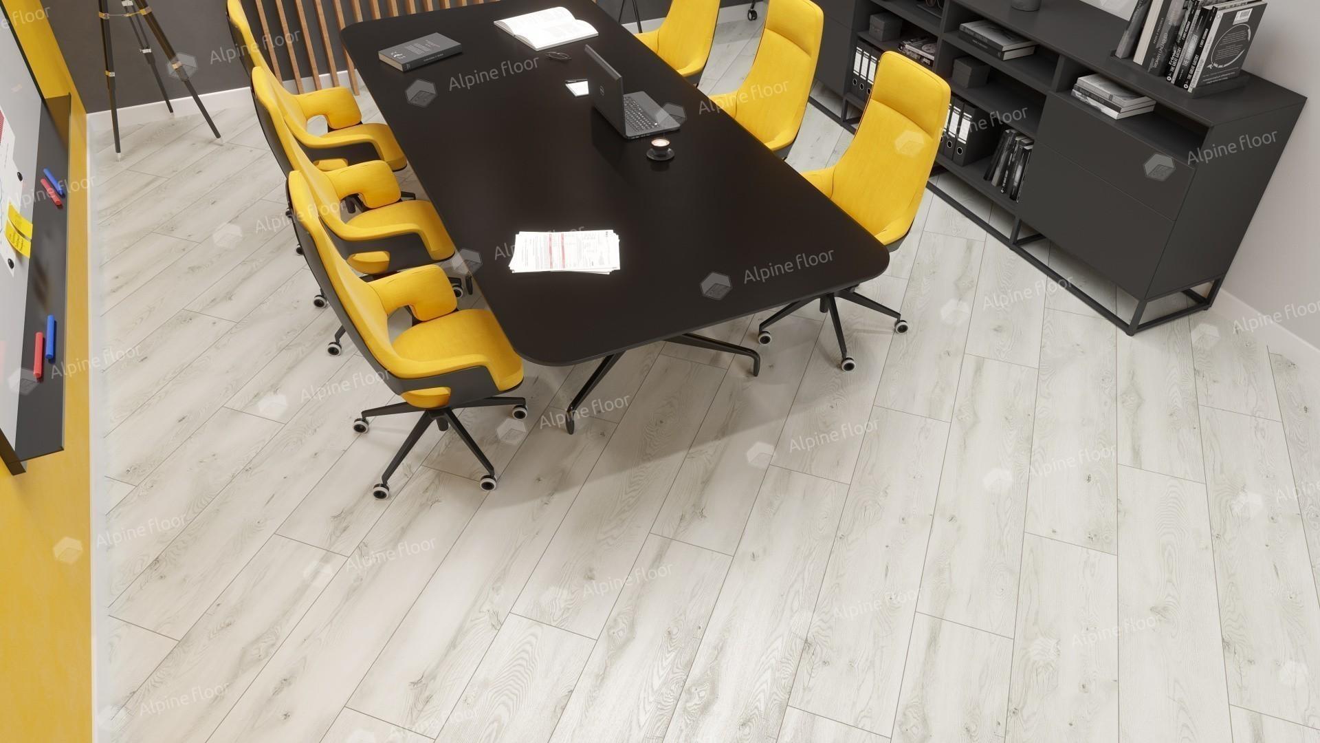 https://bitrix.alpinestore.su/upload/iblock/6eb/5pvxxxhqeytk1z4aiwb1h6g0yjw0tjma/104_08_002_kopiya.jpg